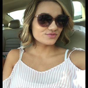 Meet your Posher, Alexa